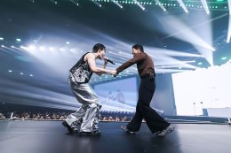 vivo ส่งต่อประสบการณ์ซูมเหนือระดับกับ "ZOOMANIA Concert" รวมพลังสองเจเนอเรชันดนตรี PROXIE และ POTATO พิสูจน์พลังซูมของ vivo X300 Ultra และ vivo X300 FE ในเวทีจริง