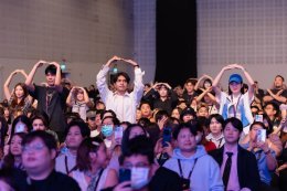 ผีเสื้อแห่งความสุข! 'ฮัน โซฮี' เสิร์ฟโมเมนต์สะเทือนไทม์ไลน์ ทำ 'โซซาโม' ฟินขั้นสุด ในแฟนมีตติ้งเวิลด์ทัวร์ที่เลือกไทยเป็นที่แรก "2025 HAN SO HEE 1ST FANMEETING WORLD TOUR [Xohee Loved Ones,] in BANGKOK"