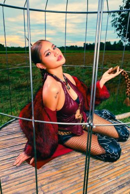 'กอกี้ กวิสรา' ปล่อยซิงเกิลใหม่ "สะออนยู" จากอัลบั้ม "ก.เอ๋ย กอกี้" สวมบทนางแมวสาว ชวนคนมีรัก... "มาฮักกันให้มันสะออนเลย!"