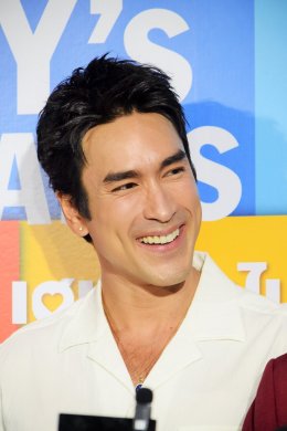 GDH ร่วมกับ Sony Pictures International Productions จัดงานกาล่าพรีเมียร์ "HENRYs First Dates จีบซ้ำซ้ำ เฮนรี่จำไม่ได้" 'ณเดชน์-มินนี่' นำทัพสายฮา 'ป๋ากิ๊ก-เบิ้ล-วิเวียน' การันตีความบันเทิง 