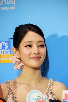 GDH ร่วมกับ Sony Pictures International Productions จัดงานกาล่าพรีเมียร์ "HENRYs First Dates จีบซ้ำซ้ำ เฮนรี่จำไม่ได้" 'ณเดชน์-มินนี่' นำทัพสายฮา 'ป๋ากิ๊ก-เบิ้ล-วิเวียน' การันตีความบันเทิง 