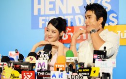 GDH ร่วมกับ Sony Pictures International Productions จัดงานกาล่าพรีเมียร์ "HENRYs First Dates จีบซ้ำซ้ำ เฮนรี่จำไม่ได้" 'ณเดชน์-มินนี่' นำทัพสายฮา 'ป๋ากิ๊ก-เบิ้ล-วิเวียน' การันตีความบันเทิง 