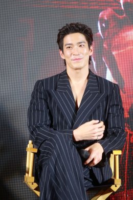 "โกสท์ ไลท์" ส่งท้ายปีสุดสยองขวัญ กับ "ข้างบ้าน" 4 ธันวาคมนี้