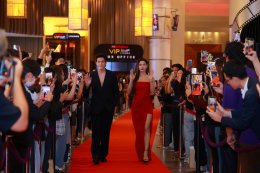 "โกสท์ ไลท์" ส่งท้ายปีสุดสยองขวัญ กับ "ข้างบ้าน" 4 ธันวาคมนี้