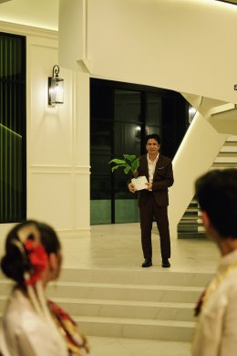 ฮักสามเส้า ก้อง - เบลล่า - เข้ม แรงไม่หยุด ดัน "ดอกกระเจียวบาน" ยอดวิวทะลุ 10 ล้าน ในไม่ถึงสัปดาห์