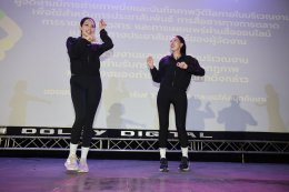 ขยับร่างกาย ขยับความคิด! 'Hollywood Thailand' จับมือ 'Thairath Plus' ชวนเหล่านักแสดง ร่วมเต้นแอโรบิกก่อนปูเสื่อดูหนังกลางแปลงในงาน "ขยับไปกับหนัง"