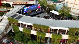 "คนดังนั่งเคลียร์ Debate" ศึก 8 พรรคเดือด กรีดนโยบายเลือดข้น ท้าชนวิสัยทัศน์ โต้ "เหล่าคนดัง" บี้ถาม...เพื่อสิทธิประชาชน!