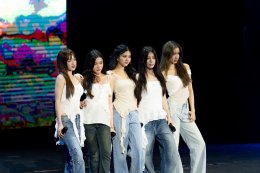 'BNK48' รุ่นที่ 3 เสิร์ฟละครเวทีแบบทำถึง! วิ่งหนีซอมบี้ขนลุกทุกฉาก ส่งท้าย 'ป๊อปเป้อ' จบการศึกษา 'เฌอปราง' โผล่เซอร์ไพรส์ธีมงานแต่ง ทำชีวิตแฟนคลับคอมพลีท!