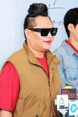'คัลแลน-พี่จอง-จูดี้-น้องแดน' ชวนแฟนๆ ออกเดินทางผ่านความทรงจำ ในงาน "Our Little Journey Photobook Press Conference and Fansign"