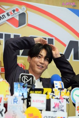 โฮ่งมากครับ! 'คาเมะ' ทำตกหลุมรักซ้ำแล้วซ้ำเล่ากับโมเมนต์สุดเฟรนด์ลี่ในงานแถลงข่าว KAZUYA KAMENASHI "TALK to ME Fan Meeting ASIA TOUR 2026 in Bangkok"