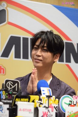 โฮ่งมากครับ! 'คาเมะ' ทำตกหลุมรักซ้ำแล้วซ้ำเล่ากับโมเมนต์สุดเฟรนด์ลี่ในงานแถลงข่าว KAZUYA KAMENASHI "TALK to ME Fan Meeting ASIA TOUR 2026 in Bangkok"