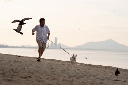 'คิตะ' นักแสดงญี่ปุ่นวัย 70 สุดปลื้ม เล่นหนังไทยเรื่องแรก ฟีดแบ็กแรง! แท็กทีม 'โกฮังวัยเด็ก' ฮีลใจทุกครอบครัว รับวันสงกรานต์และวันผู้สูงอายุ "โกฮัง..หัวใจโกโฮม" ฉายแล้ววันนี้ในโรงภาพยนตร์