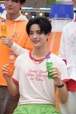 'จินวุค-ขุนพล-ฮาร์ท' แท็กทีมเสิร์ฟ "แฟนต้า" 10 บาท จัดเต็มความอร่อยซ่า โดนเส้น ชวนแฟนๆ ออกสเต็ปเพลง "10 บาทคับเฮีย" กลางสยาม!