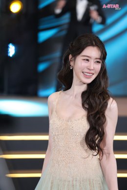 ฉลอง 30 ปี วัตสัน ประเทศไทย 'ซี-นุนิว' ควงคู่แท็กทีม! นำทัพซุปตาร์ เสิร์ฟโมเมนต์สุดฟินใน "30 ปีวัตสัน...เพื่อนที่อยู่ข้างคุณทุกโมเมนต์"