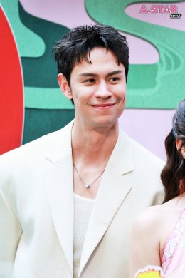 ยินดีต้อนรับสู่พิพิธภัณฑ์วรเทพอนันต์! Netflix เปิดตัวภาพยนตร์โรแมนติกคอเมดี้สุดอบอุ่นหัวใจ   "ซ้ำวัน กับ Someone"