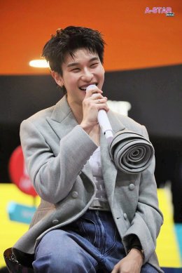 ต้าห์อู๋-ออฟโรด พร้อม 3 สาว BNK48 วาวา  แพรว  เกรฟ ร่วมเปิดอาณาจักรสัตว์เลี้ยงสุดคิวท์ ในงาน "THE MALL LIFESTORE BANGKAPI PET FEST 2025"