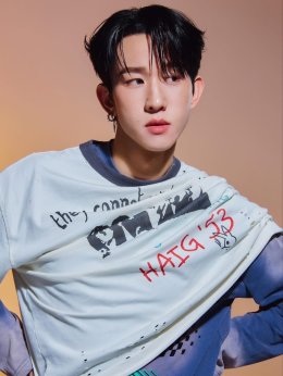 ครั้งแรก 4 หนุ่ม 'ธันเดอร์ - ณภัทร  ออกัส -วินวิน' กอดคอร้องซิงเกิ้ลสุดกวน "ทำทรง" เพลงของ คนขี้เก๊ก ที่กลัวจะตุยด้วยความรัก ใน ost. ซีรีส์ "บุพเพสันนิวาส"