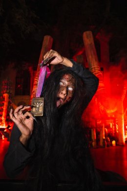 ปิดตำนานไตรภาค "ธี่หยด" อย่างยิ่งใหญ่ กับงาน "Instagram ธี่หยด3 RUN" รวมพลังแฟนหนัง ฉลองรายได้รวมในไทยต่างประเทศกว่า 2,000 ล้าน ก่อนเปิดปฐมบทใหม่ "สมิงเขาขวาง"