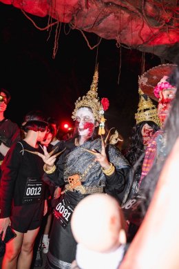 ปิดตำนานไตรภาค "ธี่หยด" อย่างยิ่งใหญ่ กับงาน "Instagram ธี่หยด3 RUN" รวมพลังแฟนหนัง ฉลองรายได้รวมในไทยต่างประเทศกว่า 2,000 ล้าน ก่อนเปิดปฐมบทใหม่ "สมิงเขาขวาง"