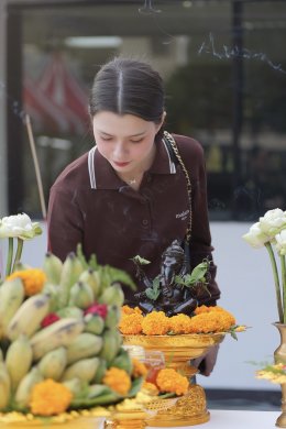 "เบ็คกี้-แอปเปิ้ล-มิ้ม" นักแสดง 4 Elements บ้านวาทินวณิช สวัสดีปีใหม่ "ติ๊ก กัญญารัตน์" ผู้จัดซีรีส์ค่าย North Star Entertainment แจกความสดใสรับปี 2569