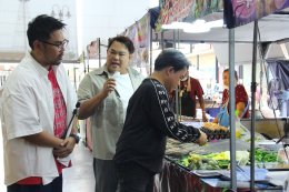 'นิว-บอย' ชวน 'ยิ่งยง' ควงภรรยาเคลียร์ประเด็นเมาท์ พร้อมเปิดธุรกิจใหม่ "รำวงยิ่งยงมาแล้ว" ใน "นิว-บอย Soi 7"   