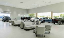 เปิดตัวสุดยิ่งใหญ่! BYD Harmony กัลปพฤกษ์ ในเครือของ ฮาร์โมนี่ ออโต้ กรุ๊ป โชว์รูมและศูนย์บริการหลังการขาย สาขาแรกของประเทศไทย รองรับดีมานด์รถยนต์ไฟฟ้า ตอบโจทย์ลูกค้าครบวงจร