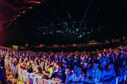 สนุกสุดเดือด!! กระหึ่มฮอลล์ 16 ศิลปินตัวเทพ ขนเพลงฮิตในความทรงจำ โชว์จัดหนักจัดเต็ม ใน "เด็กเทปเฟส"  