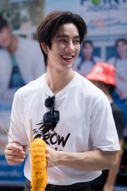 CHANGE2561 ถือฤกษ์งามยามดีจัดพิธีบวงสรวงเพื่อความเป็นสิริมงคล  สร้างปรากฏการณ์บอยเลิฟสู่ภารกิจเกินคาดเดาของ 8 หนุ่ม เคมีเคใจ 4 คู่ "THE CROW CLUB" อีกาสมาคม  พร้อมพาคนดูเปิดประตูสู่สมาคมลับ 18 กันยายนนี้