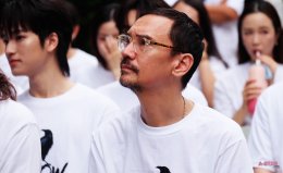 CHANGE2561 ถือฤกษ์งามยามดีจัดพิธีบวงสรวงเพื่อความเป็นสิริมงคล  สร้างปรากฏการณ์บอยเลิฟสู่ภารกิจเกินคาดเดาของ 8 หนุ่ม เคมีเคใจ 4 คู่ "THE CROW CLUB" อีกาสมาคม  พร้อมพาคนดูเปิดประตูสู่สมาคมลับ 18 กันยายนนี้