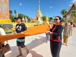 'กบ-ปภัสรา' นำทีมนักแสดงและทีมงาน จัดพิธีบวงสรวงเปิดกล้องละคร "บ้านนางรำ" ที่ วัดพระธาตุท่าอุเทน จ.นครพนม