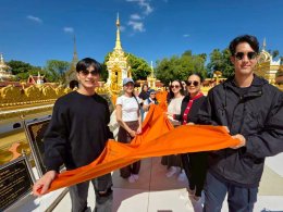 'กบ-ปภัสรา' นำทีมนักแสดงและทีมงาน จัดพิธีบวงสรวงเปิดกล้องละคร "บ้านนางรำ" ที่ วัดพระธาตุท่าอุเทน จ.นครพนม