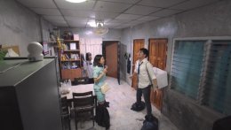 'คริส-เผือก' คู่เคมีใหม่แห่งปี! จุดเริ่มต้นจากรักหวาน สู่ครอบครัวแสนวุ่นวาย ในคอมเมดี้สะท้อนยุคไลก์ล้น ..."บ้านตัวอย่าง ครอบครัวตัวหลอก ( A SAMPLE FAMILY)"