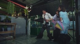 'คริส-เผือก' คู่เคมีใหม่แห่งปี! จุดเริ่มต้นจากรักหวาน สู่ครอบครัวแสนวุ่นวาย ในคอมเมดี้สะท้อนยุคไลก์ล้น ..."บ้านตัวอย่าง ครอบครัวตัวหลอก ( A SAMPLE FAMILY)"