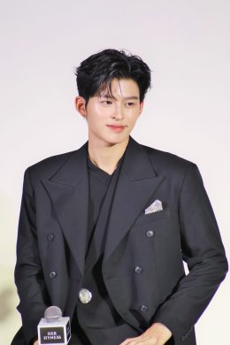 เปิดตัว ปอนด์ ณราวิชญ์  Brand Ambassador ชายคนแรก HER HYNESS ส่งต่อ "มาส์กและโทนเนอร์แพดอันดับ 1 ที่ปอนด์เลือก"