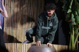 หลอนฮาสะท้านโรง! "ปอบดิ๊บดิบ" ปลุกตำนาน "ปอบหยิบ" ในรอบ 14 ปี ทัพดารา  อินฟลูฯ และทีมหมอนทองวิทยา ร่วมงานกาล่าเนืองแน่น