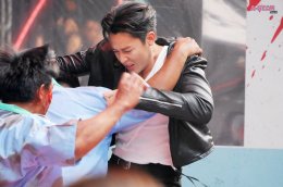 'หมาก-ณิชา' นำทีมฝ่าซอมบี้คลั่งกลางกรุง ในงานแถลงข่าวภาพยนตร์แอ็คชั่นซอมบี้ "ปากกัด ตีนถีบ" รับชมได้พร้อมกันทั่วโลก 9 กรกฎาคมนี้ ที่ Netflix เท่านั้น