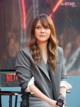 'หมาก-ณิชา' นำทีมฝ่าซอมบี้คลั่งกลางกรุง ในงานแถลงข่าวภาพยนตร์แอ็คชั่นซอมบี้ "ปากกัด ตีนถีบ" รับชมได้พร้อมกันทั่วโลก 9 กรกฎาคมนี้ ที่ Netflix เท่านั้น