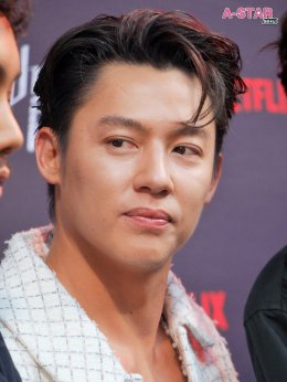 'หมาก-ณิชา' นำทีมฝ่าซอมบี้คลั่งกลางกรุง ในงานแถลงข่าวภาพยนตร์แอ็คชั่นซอมบี้ "ปากกัด ตีนถีบ" รับชมได้พร้อมกันทั่วโลก 9 กรกฎาคมนี้ ที่ Netflix เท่านั้น