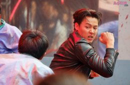 'หมาก-ณิชา' นำทีมฝ่าซอมบี้คลั่งกลางกรุง ในงานแถลงข่าวภาพยนตร์แอ็คชั่นซอมบี้ "ปากกัด ตีนถีบ" รับชมได้พร้อมกันทั่วโลก 9 กรกฎาคมนี้ ที่ Netflix เท่านั้น