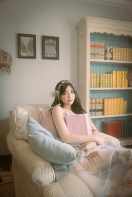 QRRA (คาร์ร่า) เสิร์ฟความสุข สุดละมุน ในซิงเกิ้ลใหม่ “Happy We Day” ดึง “อองรี PROXIE” รับบท คิวปิด ใน MV