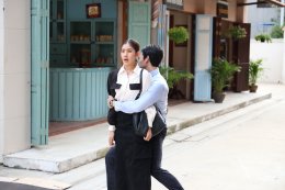กะฆ่าให้ตาย!!! 'มะเหมี่ยว-พรชดา' ถูกรถชนในละคร "ผีเสื้อสลับลาย"
