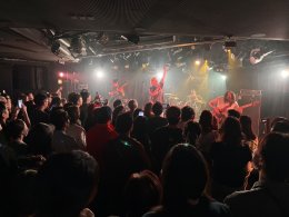 ฝากให้เขารัก in Japan! Yes'Sir Days ขนเพลงฮิตโชว์สนั่นโตเกียว พร้อมเซอร์ไพรส์ซีนดวลกีต้าร์สุดเดือดกับ Ichika Nito