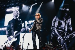 เหตุผล 5 ข้อที่ไม่ควรพลาด Guns N' Roses 2025 World Tour  Bangkok คอนเสิร์ตที่ต้องดูตำนานร็อกแอนด์โรล "กันส์ แอนด์ โรสเซส" เล่นสดสักครั้งในชีวิต!