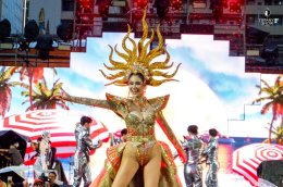 'อลิสา พันธุศักดิ์ คุนผลิน' แห่งทิฟฟานี่โชว์ พัทยา คว้ารางวัล "Pride Value of CEO" บนเวที Bangkok Pride Awards 2025 ตอกย้ำบทบาทผู้นำในการสนับสนุนความหลากหลายทางเพศ