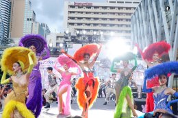 'อลิสา พันธุศักดิ์ คุนผลิน' แห่งทิฟฟานี่โชว์ พัทยา คว้ารางวัล "Pride Value of CEO" บนเวที Bangkok Pride Awards 2025 ตอกย้ำบทบาทผู้นำในการสนับสนุนความหลากหลายทางเพศ