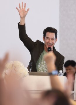 อบอุ่นหัวใจวัยเก๋า 'อาม่าแต๋ว - ป้าเนาว์ - อังเคิลอั๊ต' รวมตัวแชร์บทเรียนชีวิต ส่งต่อพลังใจ ในกิจกรรม "รุ่นใหญ่ไฟกะพริบ"