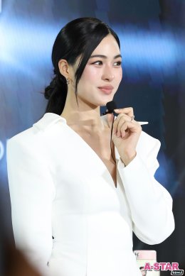 "สมูทอี" เปิดตัว หลิง-ออม ร่วมสร้างปรากฎการณ์ผิวใหม่ ชูนวัตกรรม #สกินแคร์คนเป็นสิว จาก "เบบี้ เฟซ" สู่ "เบบี้ เฟียส"