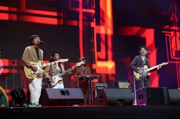 สีสันพรมแดง สุพรรณหงส์ครั้งที่ 33 ประจำปี 2567 คนบันเทิงรุ่นใหญ่-รุ่นเล็กยกทัพเช็คอินร่วมงานคึกคัก