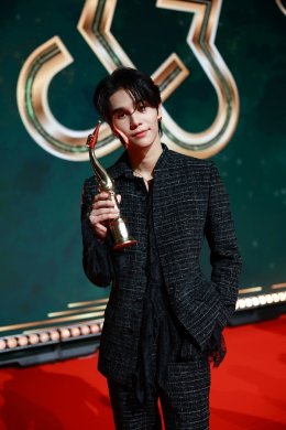 สีสันพรมแดง สุพรรณหงส์ครั้งที่ 33 ประจำปี 2567 คนบันเทิงรุ่นใหญ่-รุ่นเล็กยกทัพเช็คอินร่วมงานคึกคัก