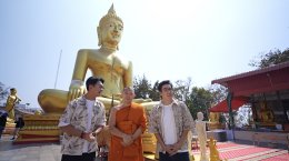 "หนุ่มแท่ง อารามทัวร์" พาไหว้พระพุทธรูปศักดิ์สิทธิ์คู่เมืองพัทยา ชิมอาหารทะเลรสเด็ด ระดับมิชลิน